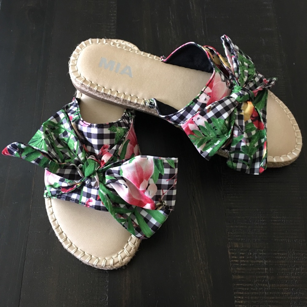 MIA Brenda Floral Slide Sandal NWOB